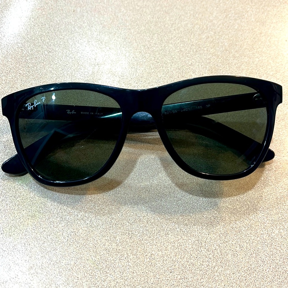 Ray-Ban Polarized Wayfarer Sunglasses